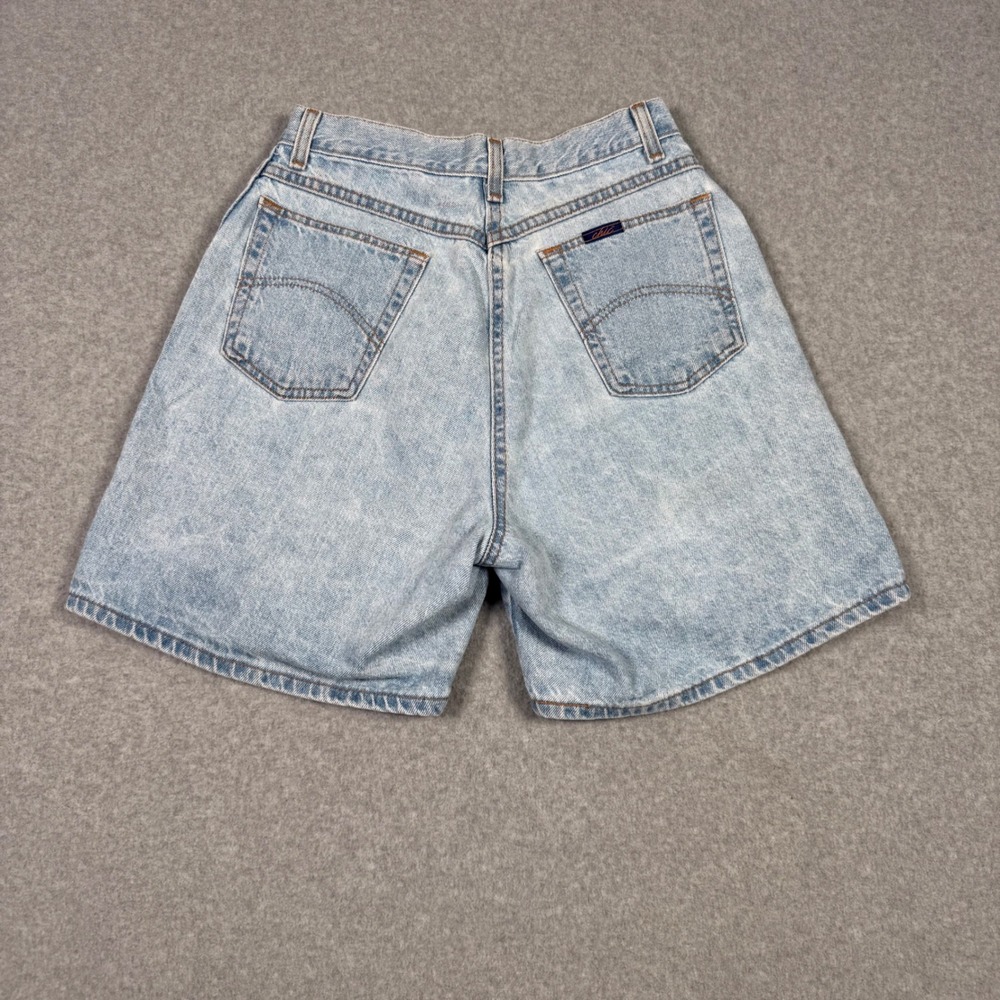 Vintage Chic High Waisted Denim Mom Shorts Light Wash 90s Made in USA Womens 11